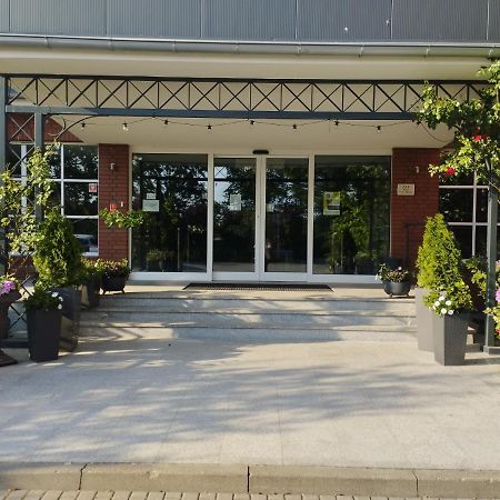 Hotel Greys Polonia Zasutowo المظهر الخارجي الصورة