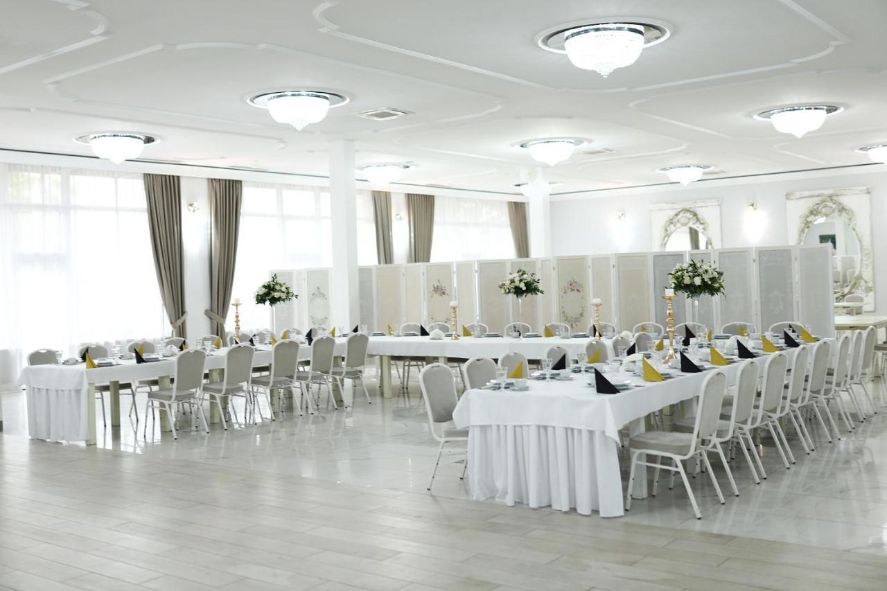 Hotel Greys Polonia Zasutowo المظهر الخارجي الصورة