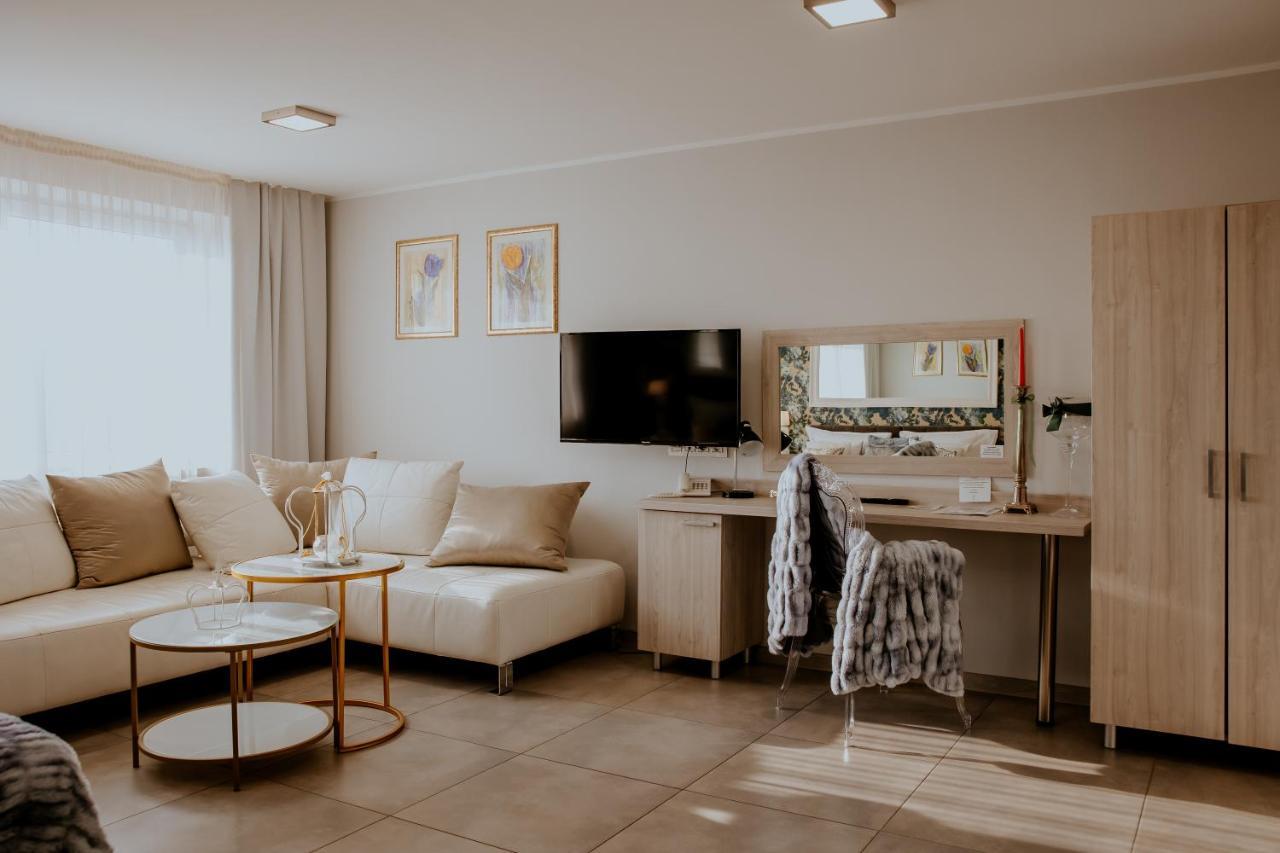 Hotel Greys Polonia Zasutowo المظهر الخارجي الصورة