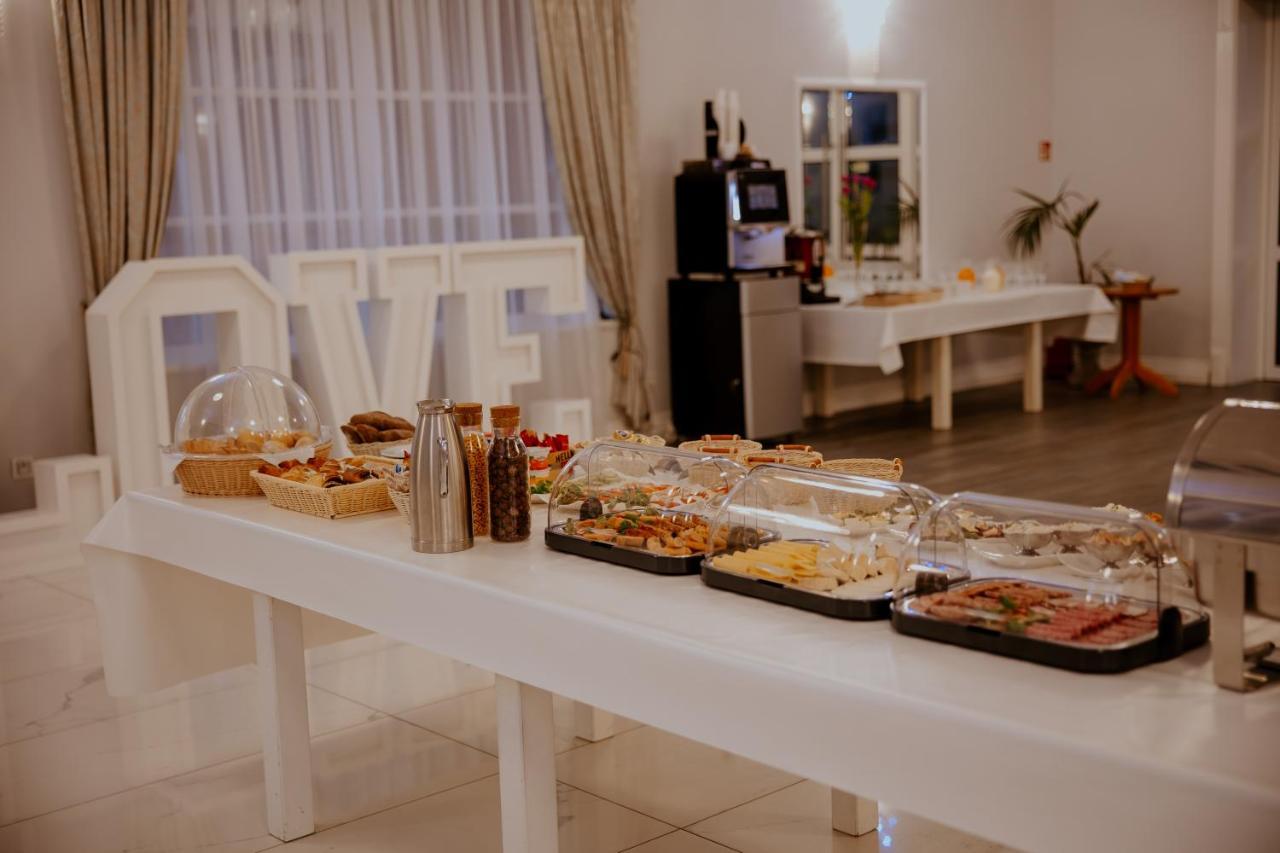 Hotel Greys Polonia Zasutowo المظهر الخارجي الصورة