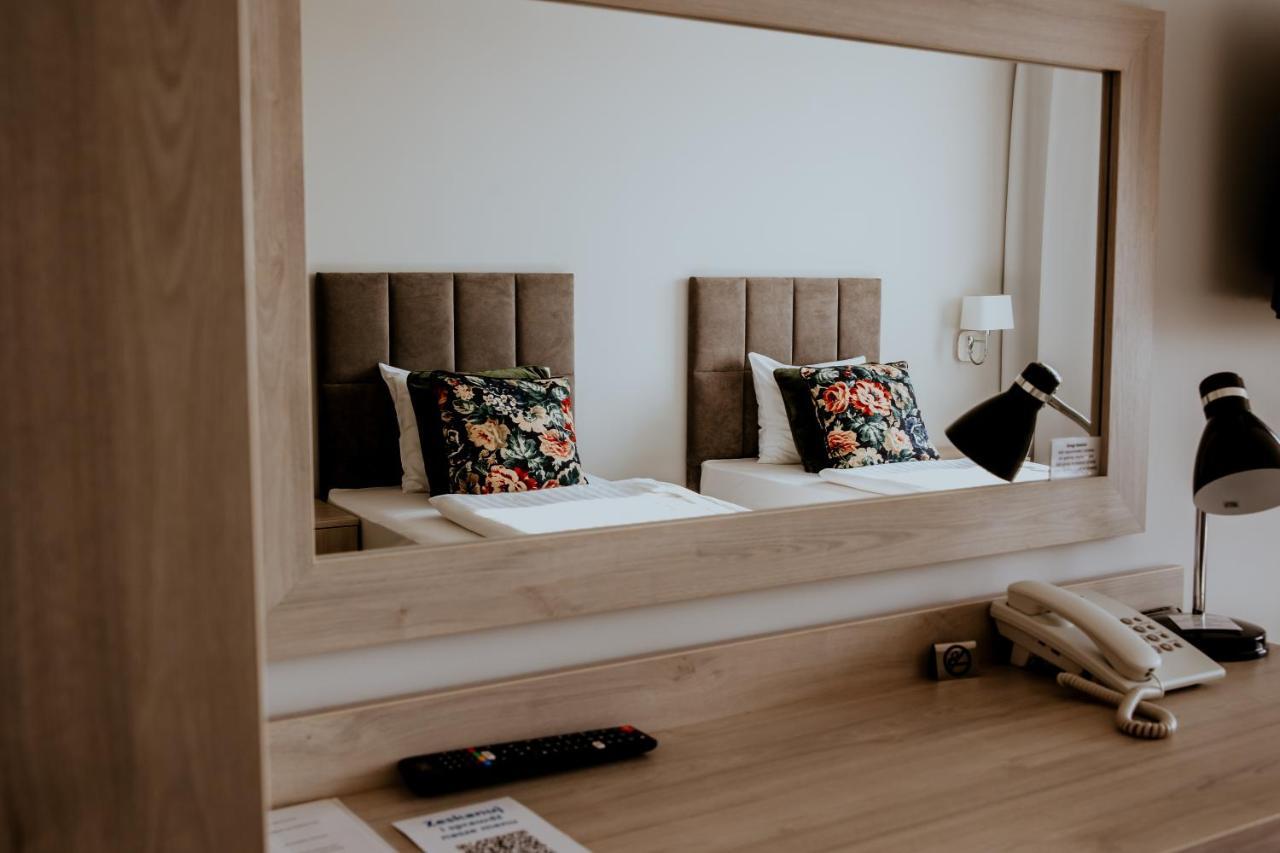 Hotel Greys Polonia Zasutowo المظهر الخارجي الصورة